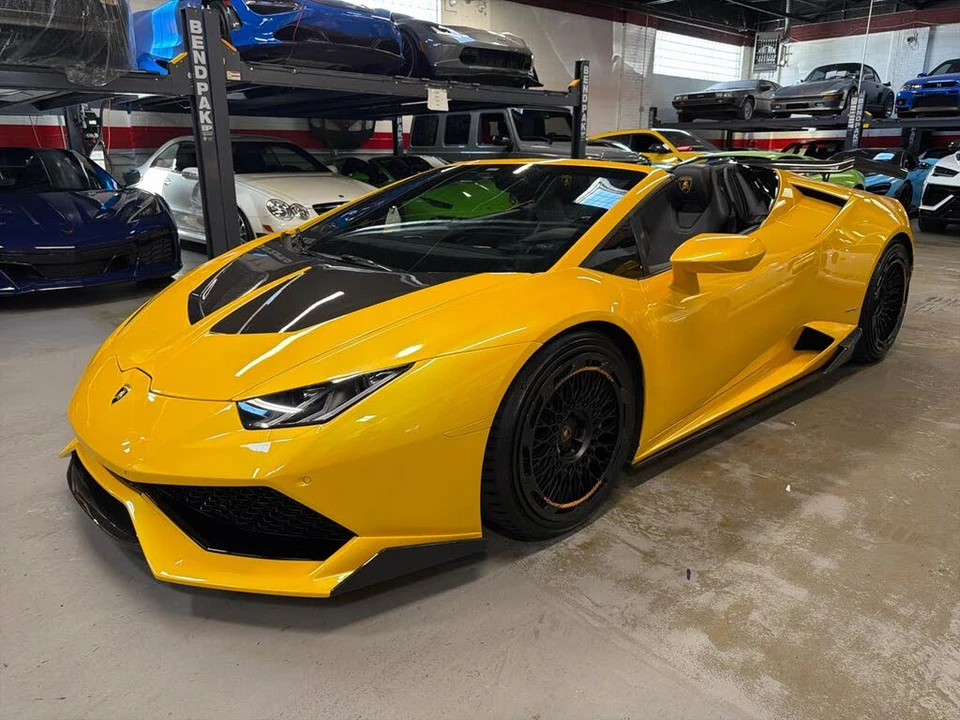 2016 Lamborghini Huracan LP610-4 - Image 10 of 31