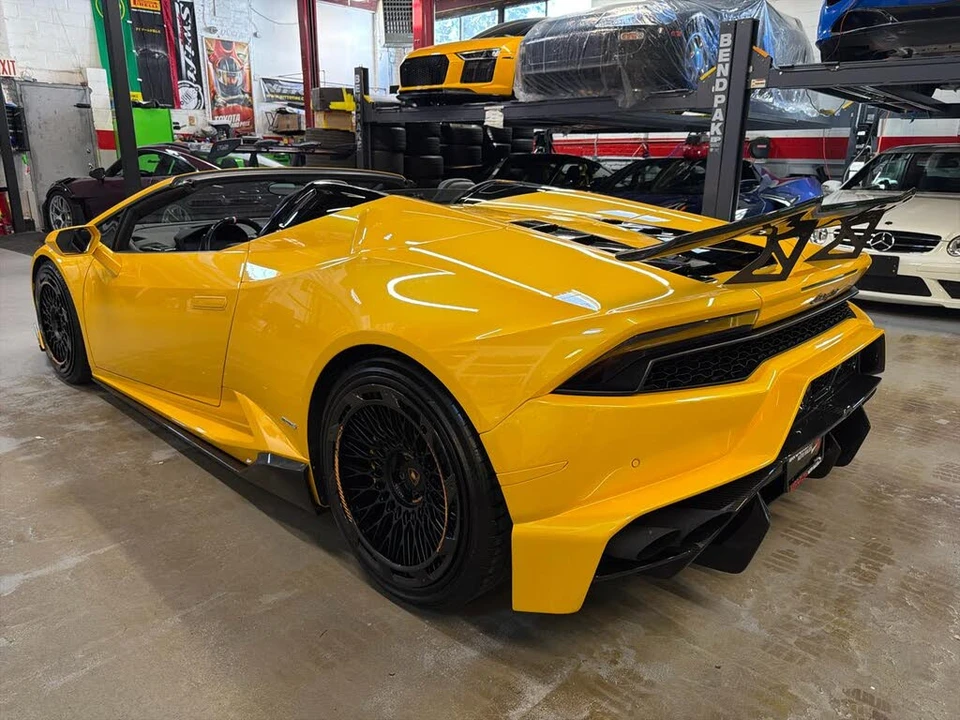 2016 Lamborghini Huracan LP610-4 - Image 9 of 31