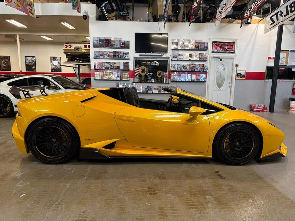 2016 Lamborghini Huracan LP610-4 - Image 4 of 31