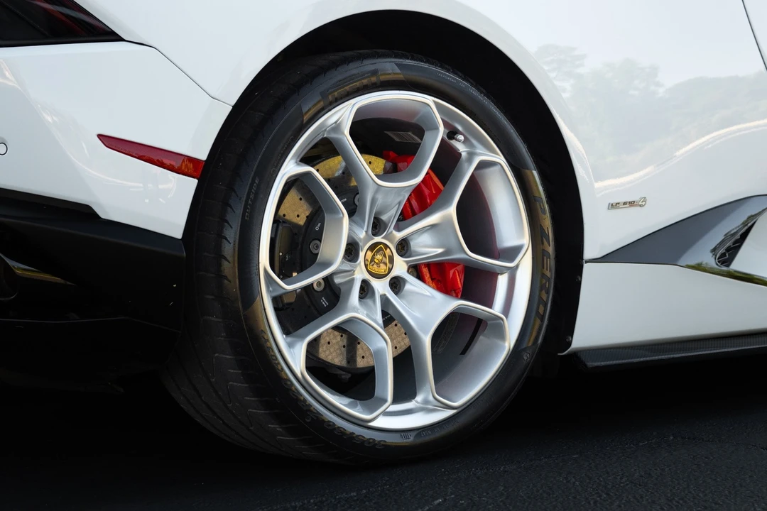 2016 Lamborghini Huracan LP610-4 - Image 18 of 21