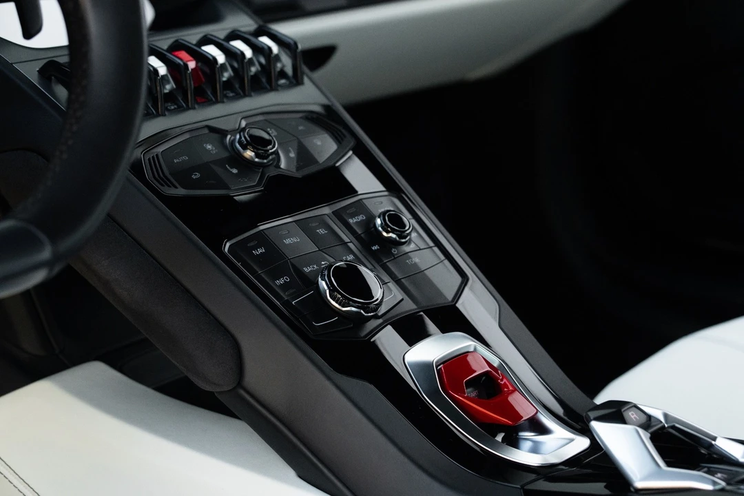 2016 Lamborghini Huracan LP610-4 - Image 6 of 21