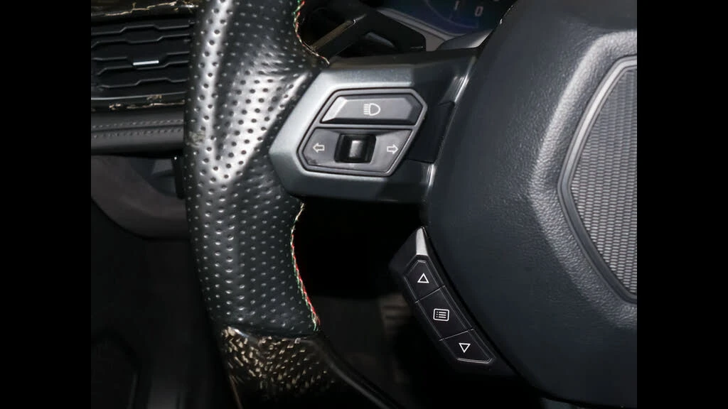 2016 Lamborghini Huracan LP610-4 - Image 29 of 31