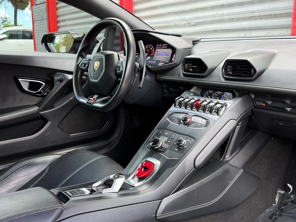 2016 Lamborghini Huracan LP610-4 - Image 29 of 31