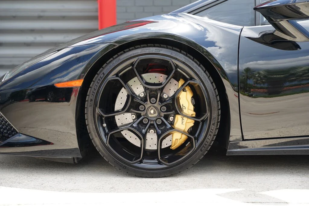 2016 Lamborghini Huracan LP610-4 - Image 10 of 31