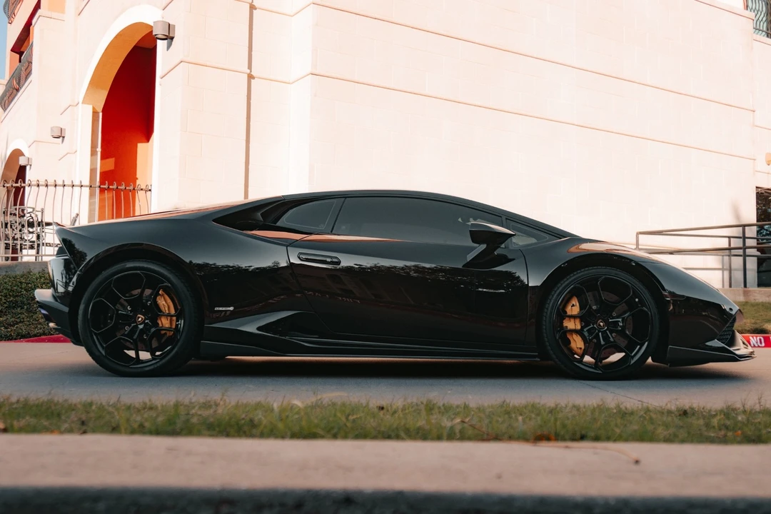 2016 Lamborghini Huracan LP610-4 - Image 13 of 20