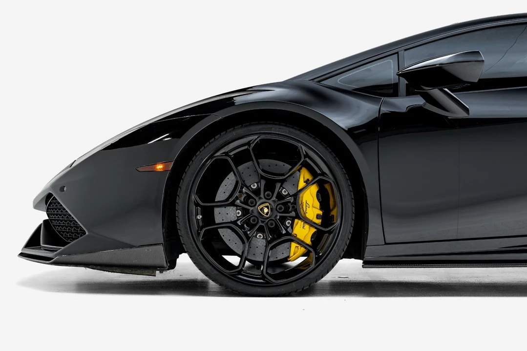 2016 Lamborghini Huracan LP610-4 - Image 15 of 31