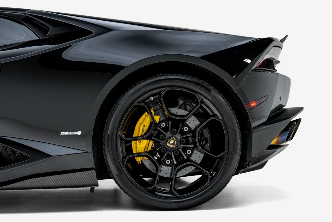 2016 Lamborghini Huracan LP610-4 - Image 16 of 31