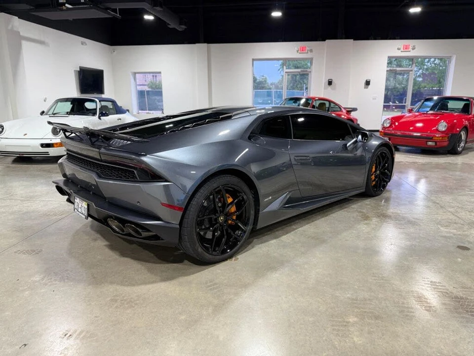 2016 Lamborghini Huracan LP610-4 - Image 7 of 31