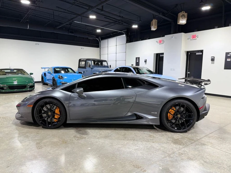 2016 Lamborghini Huracan LP610-4 - Image 12 of 31