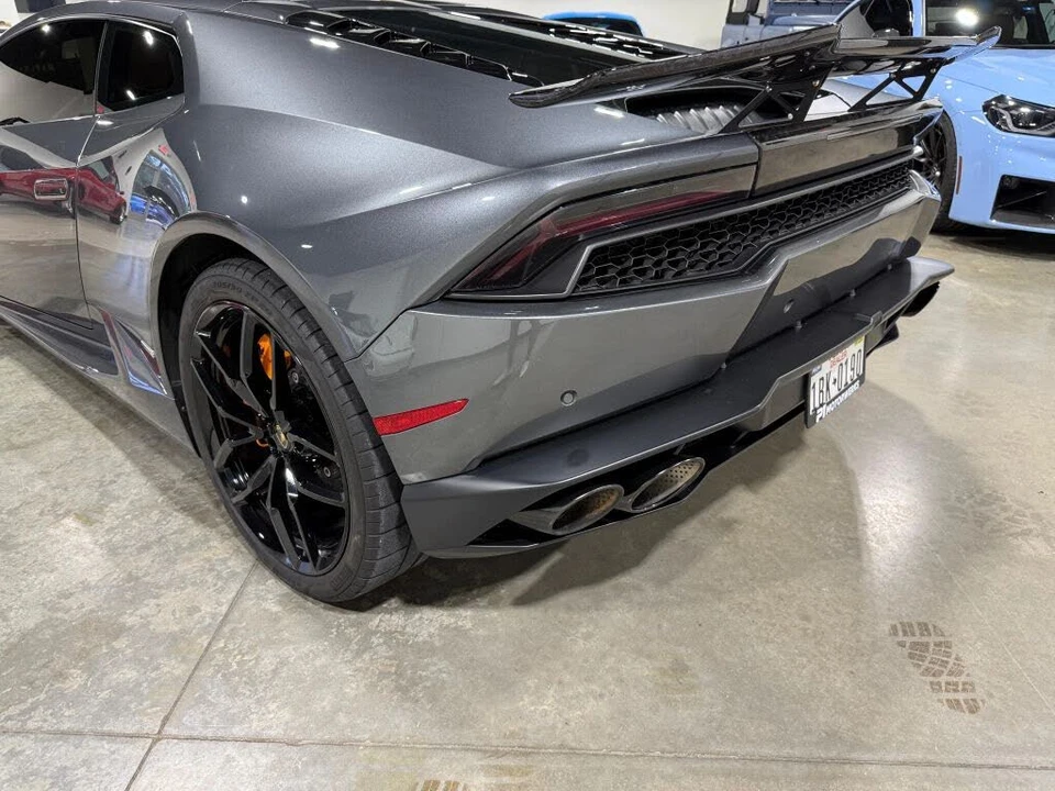 2016 Lamborghini Huracan LP610-4 - Image 25 of 31