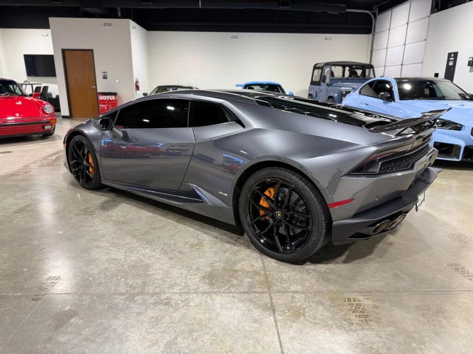 2016 Lamborghini Huracan LP610-4 - Image 11 of 31