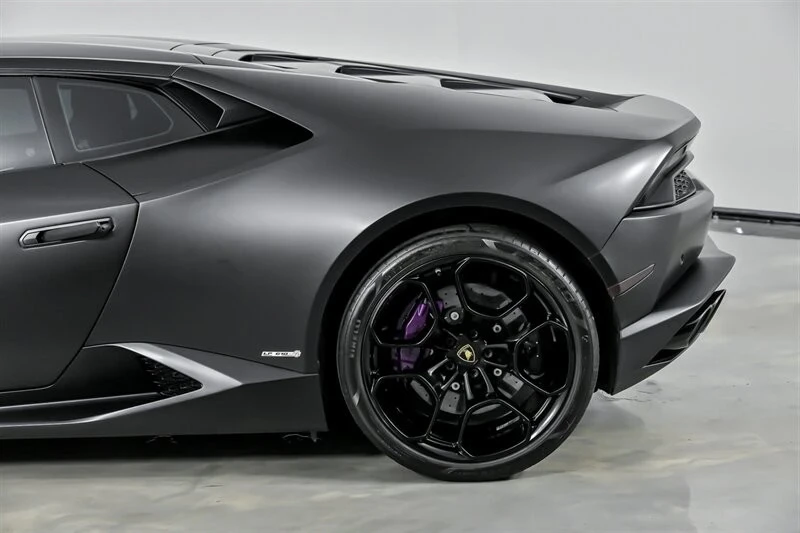 2016 Lamborghini Huracan LP610-4 - Image 9 of 21