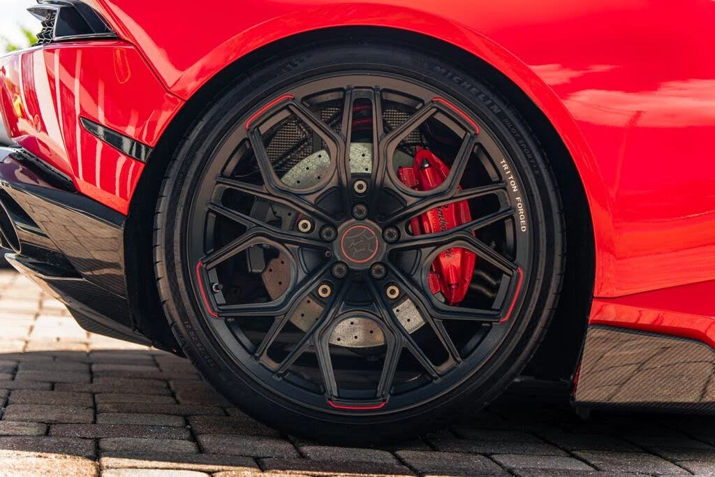 2016 Lamborghini Huracan LP610-4 - Image 13 of 31