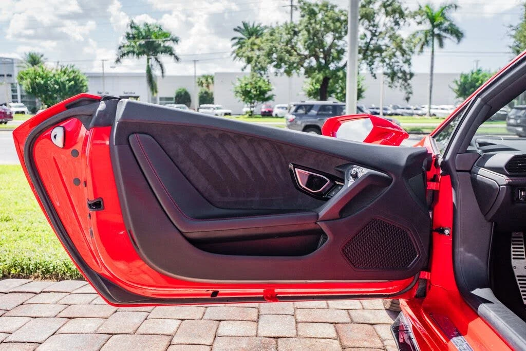 2016 Lamborghini Huracan LP610-4 - Image 19 of 31