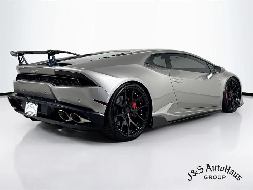 2016 Lamborghini Huracan LP610-4 - Image 7 of 31