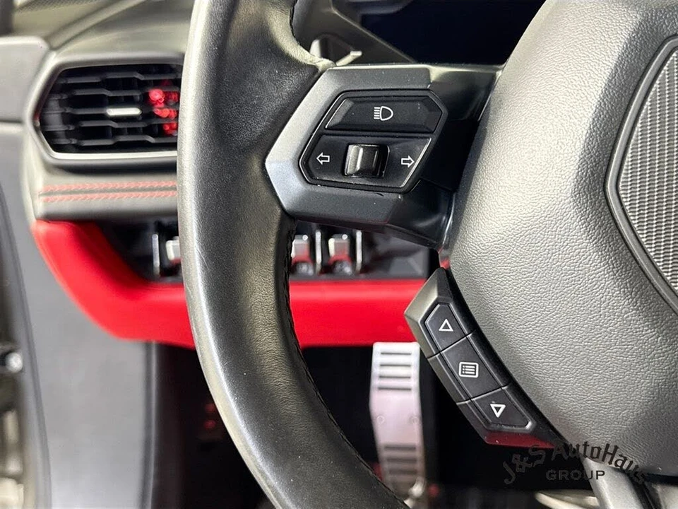 2016 Lamborghini Huracan LP610-4 - Image 13 of 31
