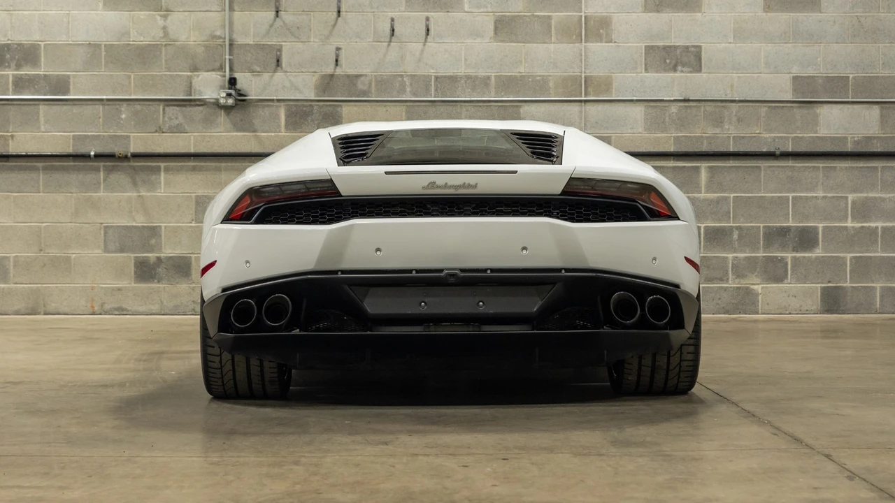 2016 Lamborghini Huracan LP610-4 - Image 6 of 31