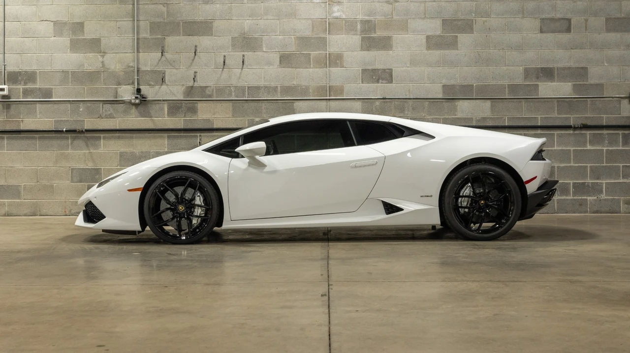 2016 Lamborghini Huracan LP610-4 - Image 4 of 31