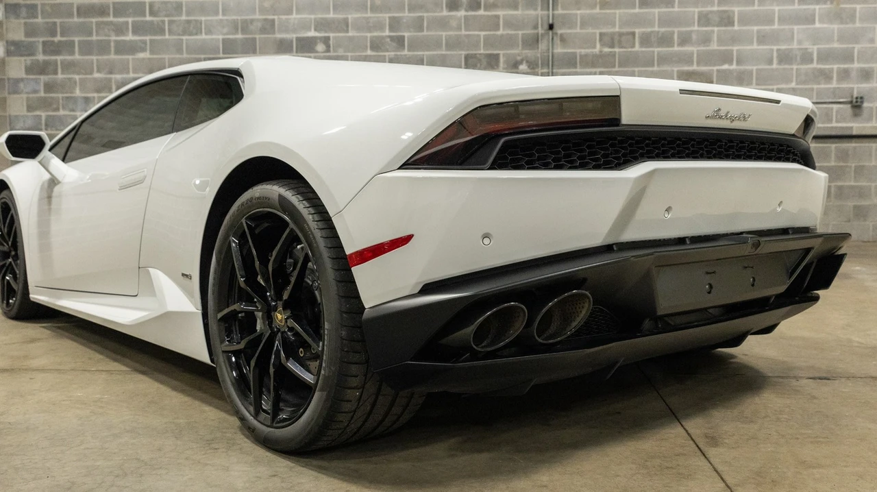 2016 Lamborghini Huracan LP610-4 - Image 22 of 31