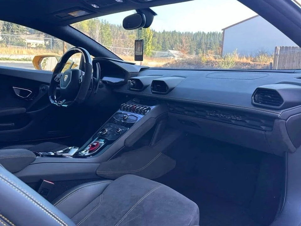 2016 Lamborghini Huracan LP610-4 - Image 12 of 13