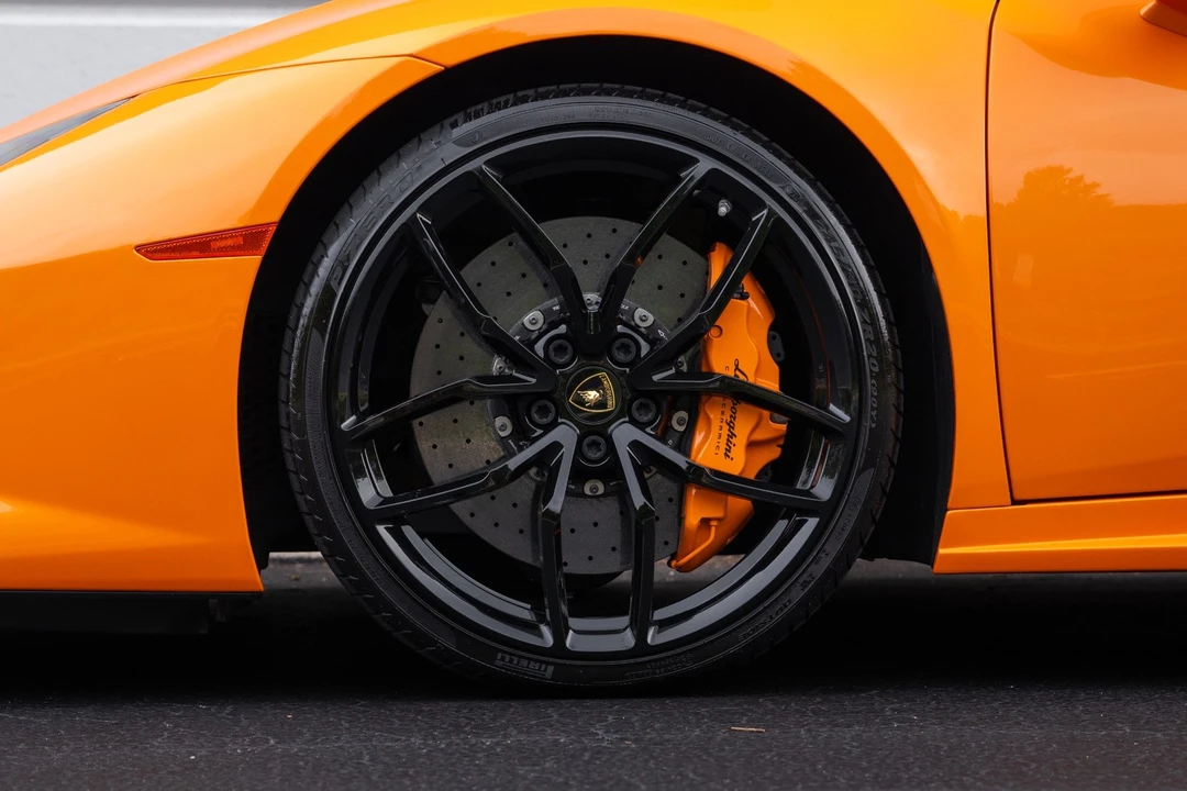 2016 Lamborghini Huracan LP610-4 - Image 24 of 31