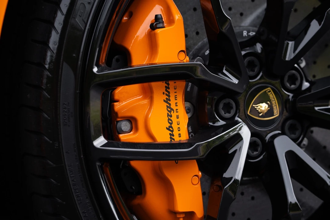 2016 Lamborghini Huracan LP610-4 - Image 10 of 31