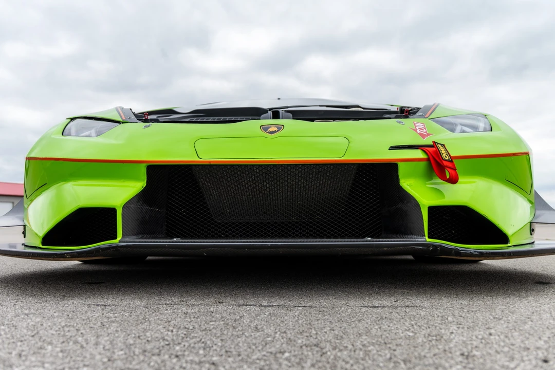 2016 Lamborghini Huracan - Image 14 of 31