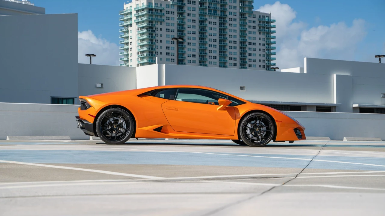 2016 Lamborghini Huracan LP580-2 - Image 28 of 31