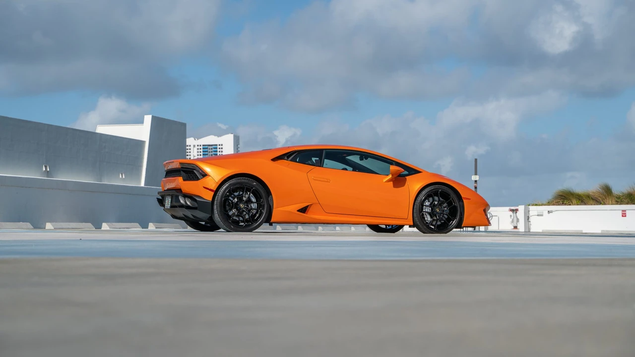2016 Lamborghini Huracan LP580-2 - Image 27 of 31