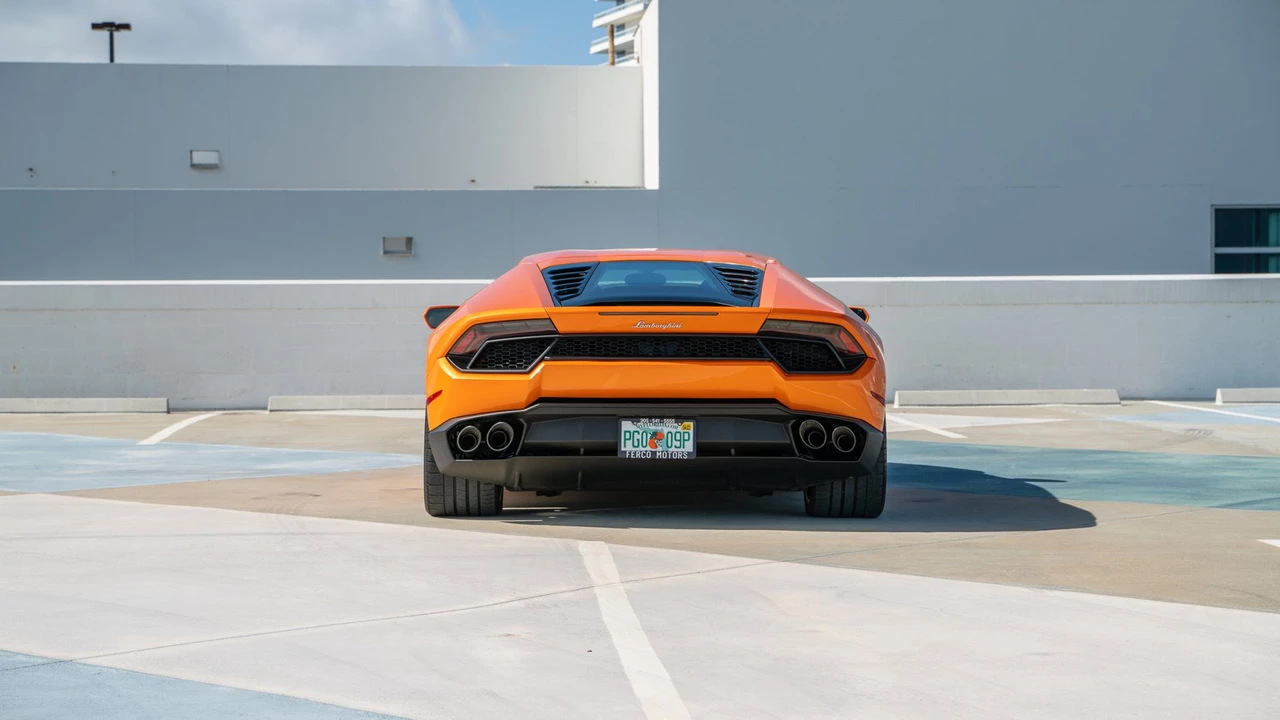 2016 Lamborghini Huracan LP580-2 - Image 24 of 31