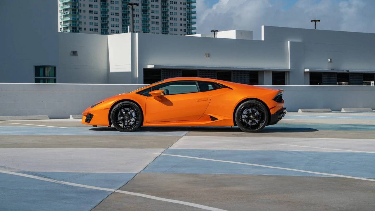 2016 Lamborghini Huracan LP580-2 - Image 12 of 31
