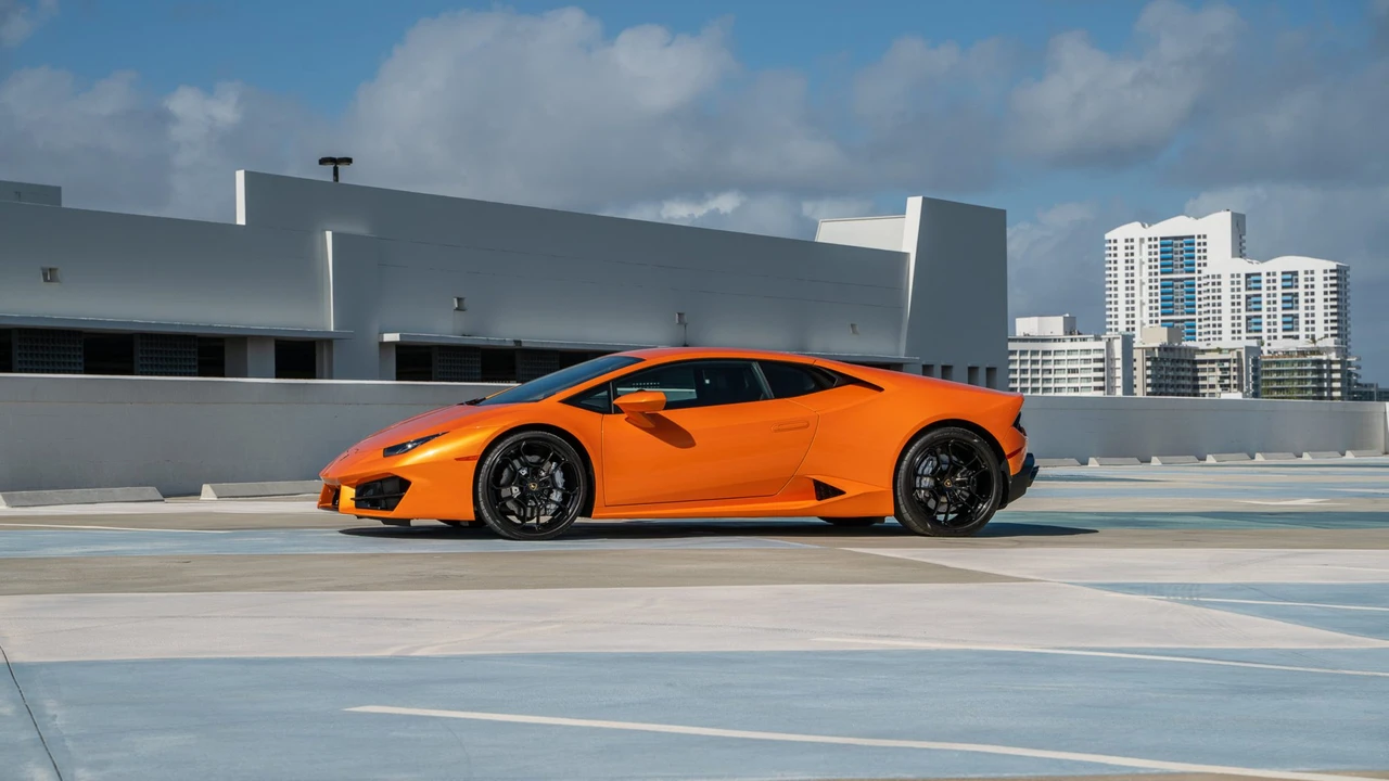 2016 Lamborghini Huracan LP580-2 - Image 10 of 31