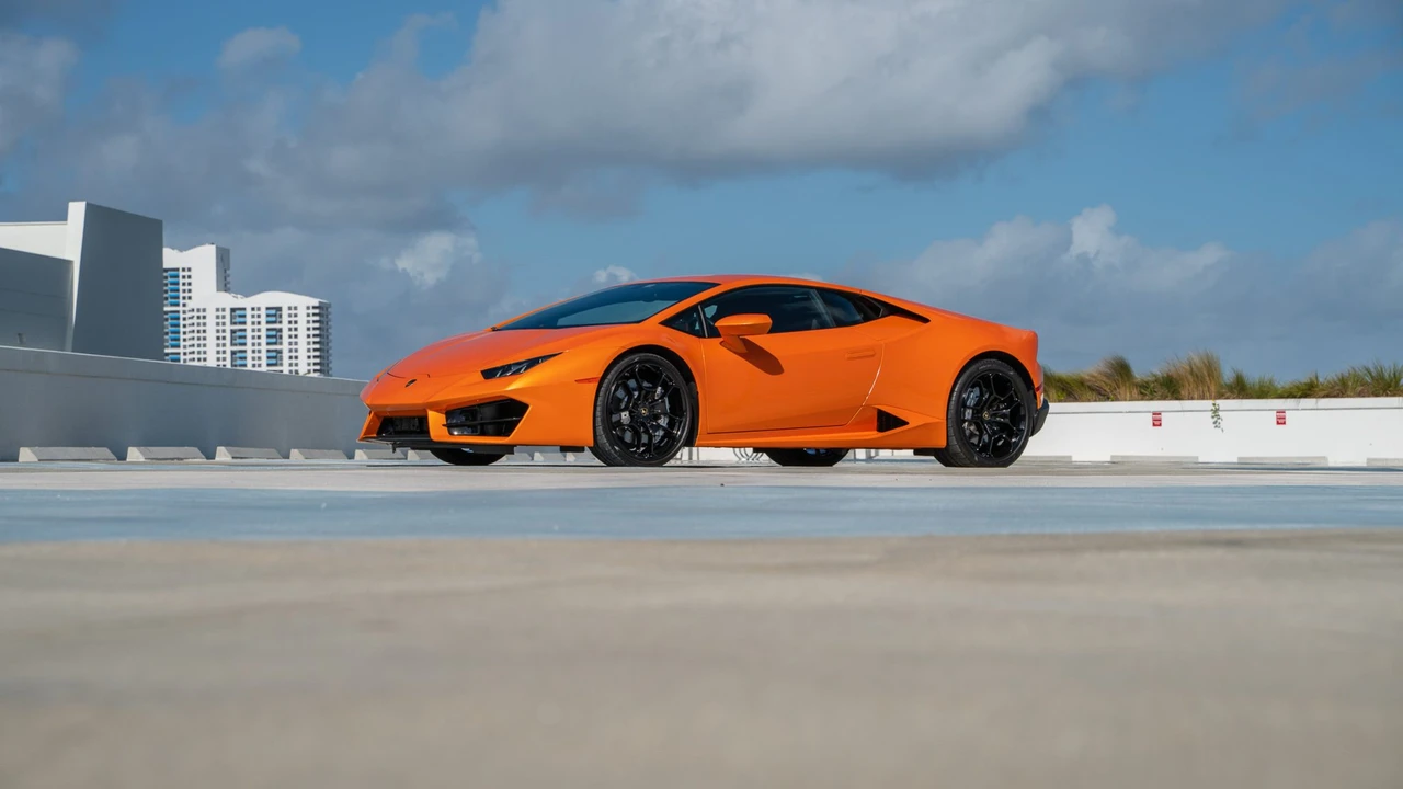 2016 Lamborghini Huracan LP580-2 - Image 8 of 31