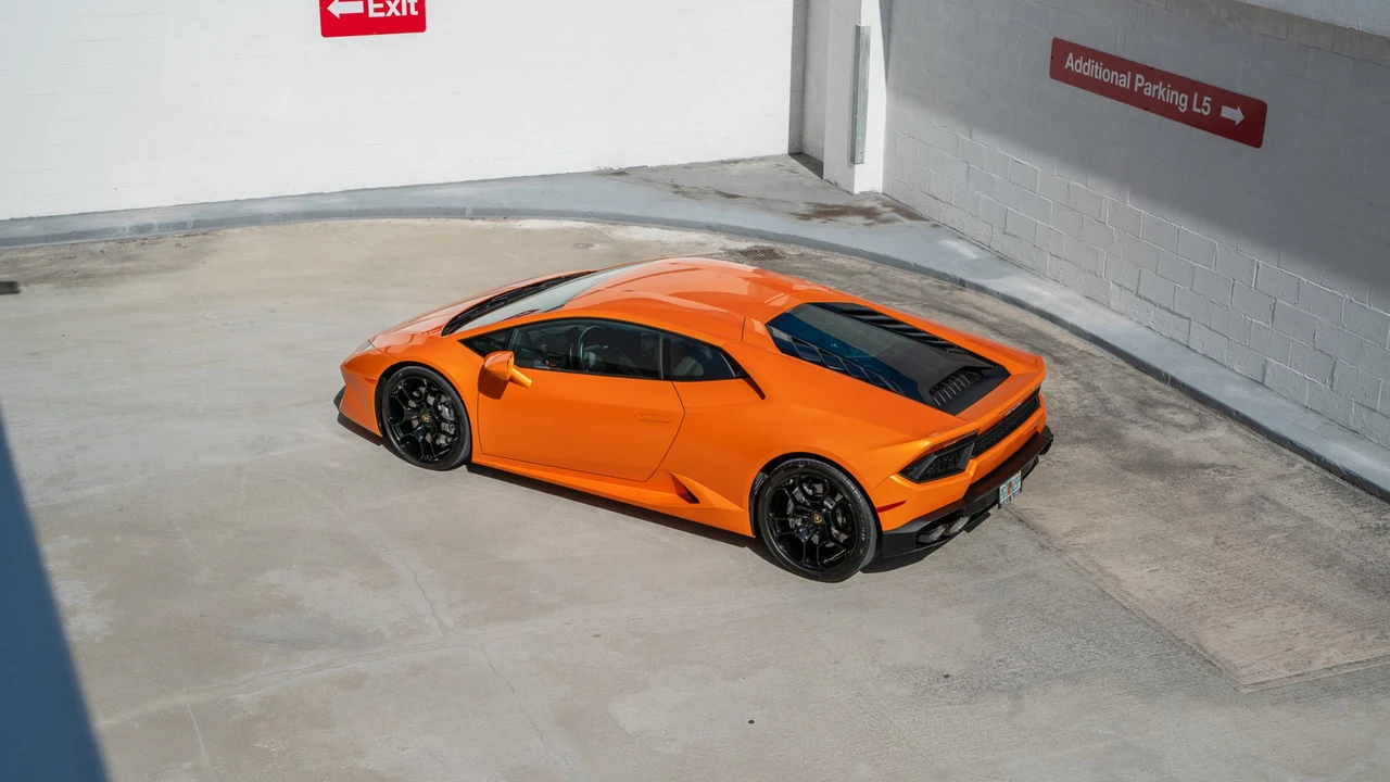 2016 Lamborghini Huracan LP580-2 - Image 17 of 31
