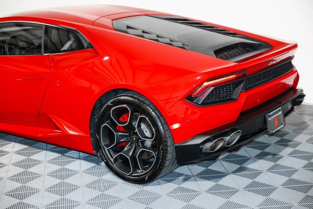 2016 Lamborghini Huracan LP580-2 - Image 10 of 19