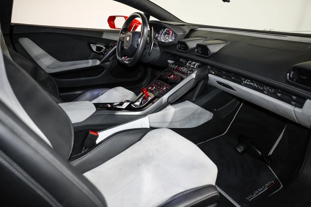 2016 Lamborghini Huracan LP580-2 - Image 12 of 19