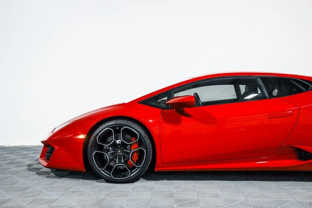 2016 Lamborghini Huracan LP580-2 - Image 15 of 21