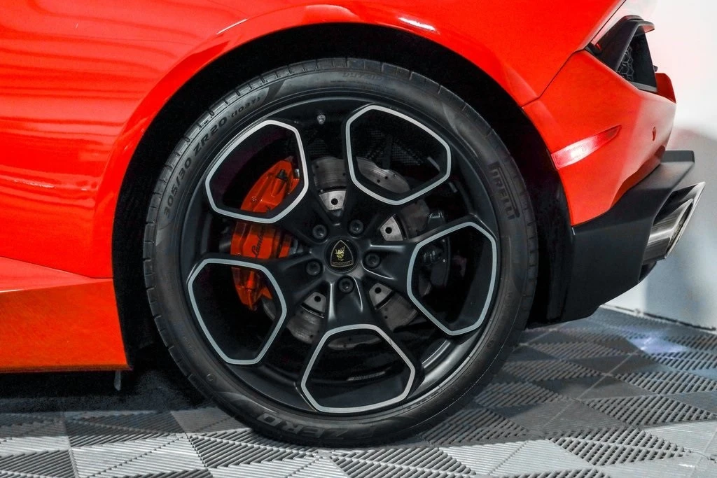 2016 Lamborghini Huracan LP580-2 - Image 13 of 21