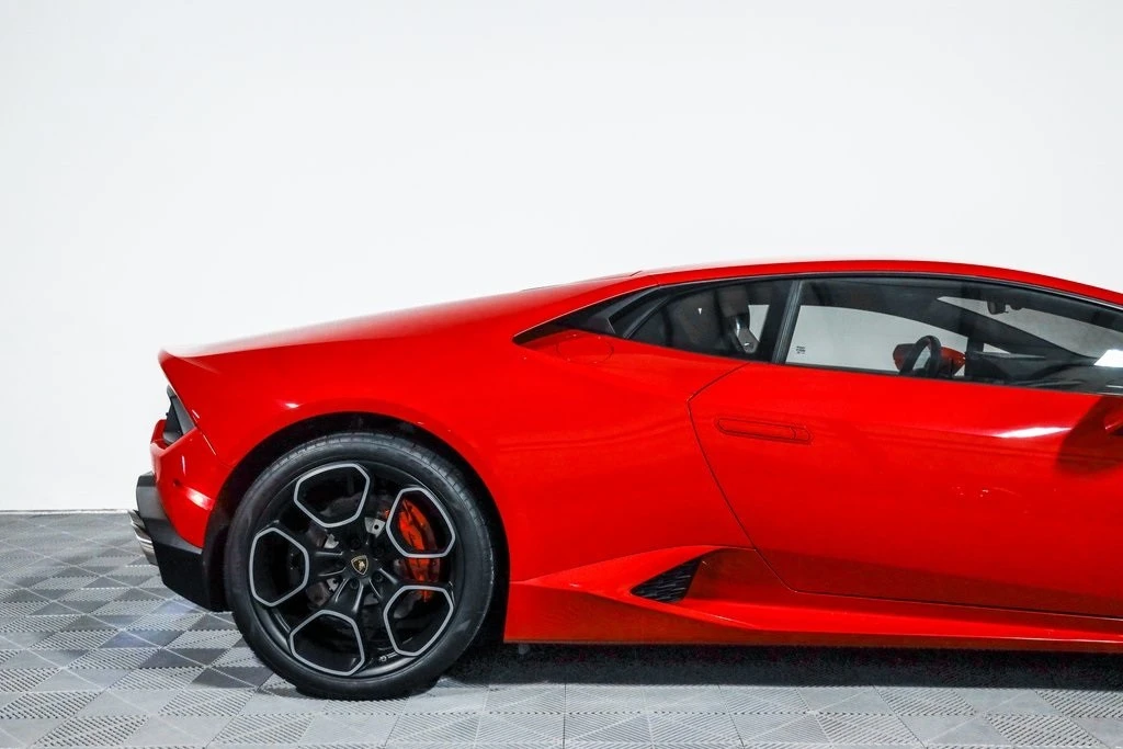 2016 Lamborghini Huracan LP580-2 - Image 2 of 21