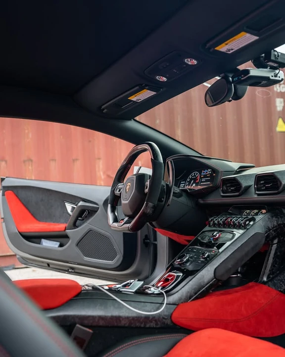 2016 Lamborghini Huracan LP610-4 - Image 9 of 20