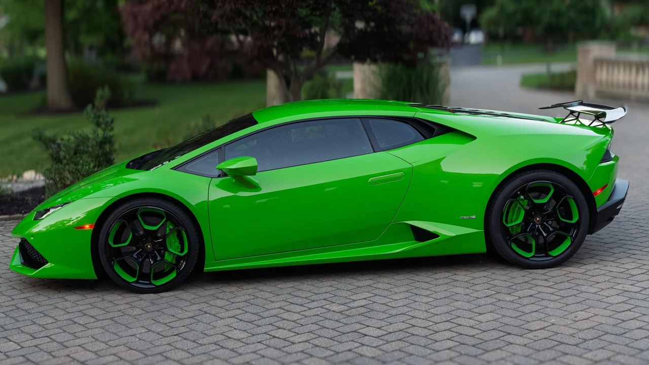 2016 Lamborghini Huracan LP610-4 - Image 7 of 31