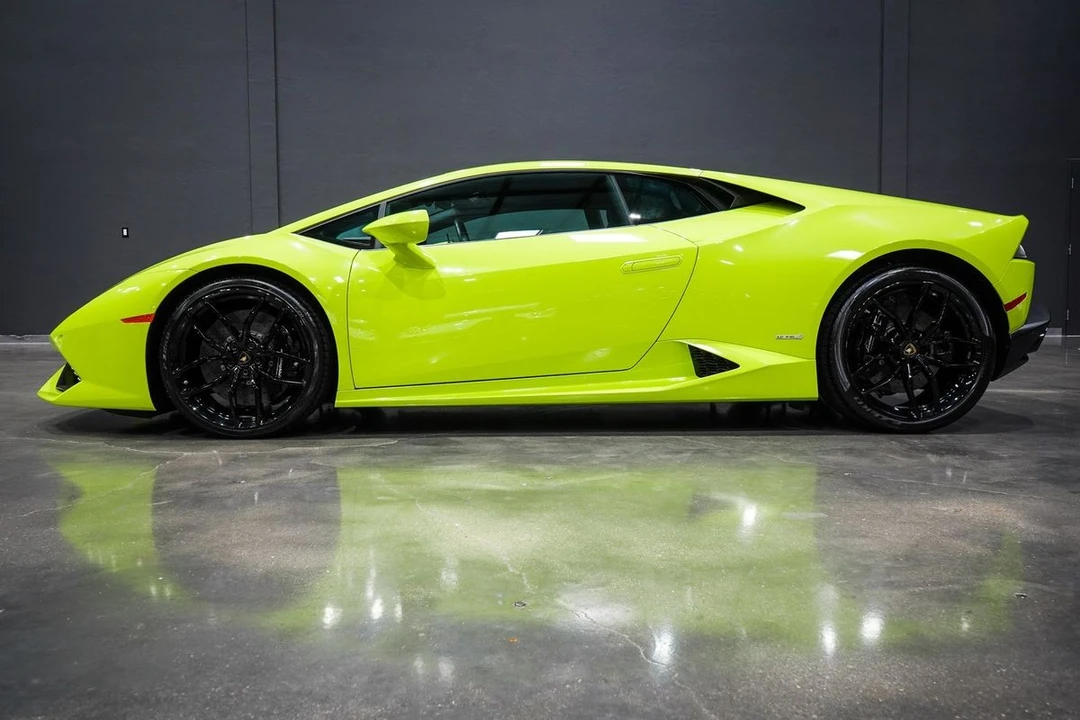 2016 Lamborghini Huracan LP610-4 - Image 2 of 31