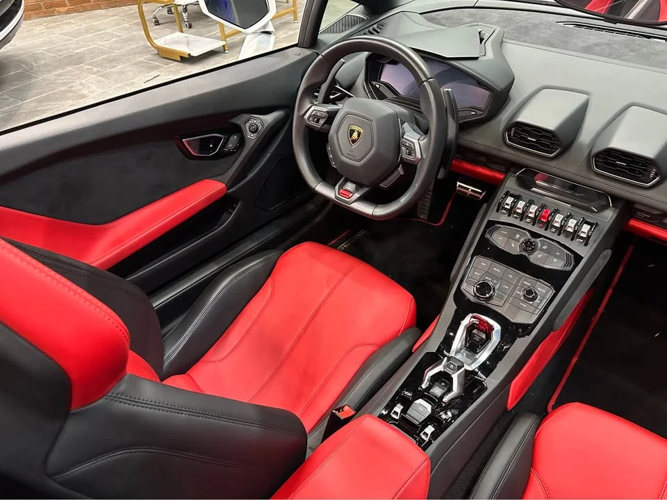 2016 Lamborghini Huracan LP610-4 - Image 10 of 12