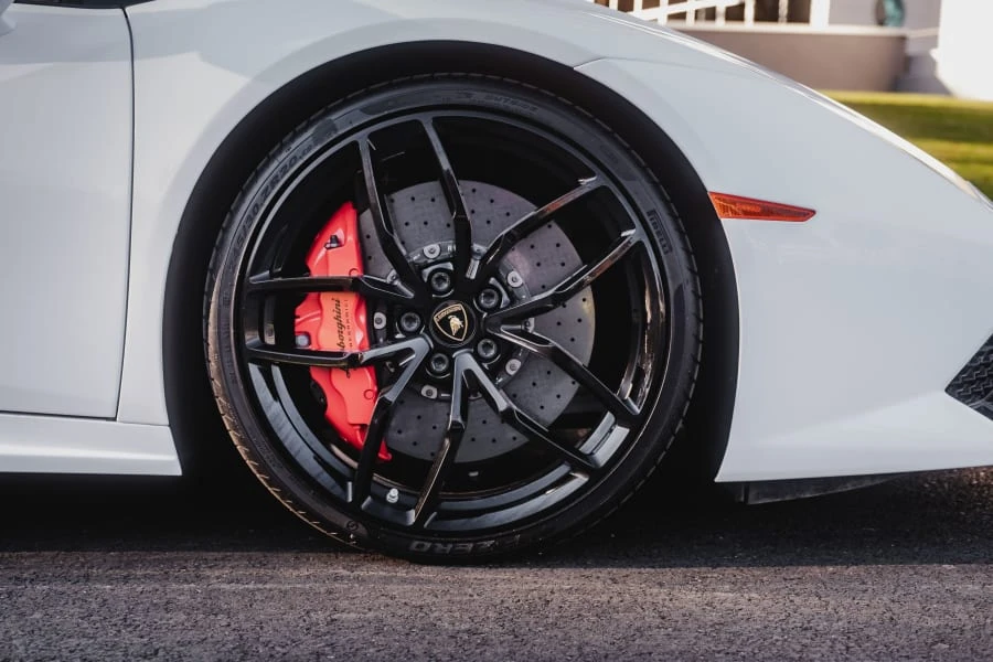 2016 Lamborghini Huracan LP610-4 - Image 26 of 31