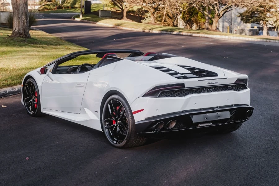 2016 Lamborghini Huracan LP610-4 - Image 3 of 31