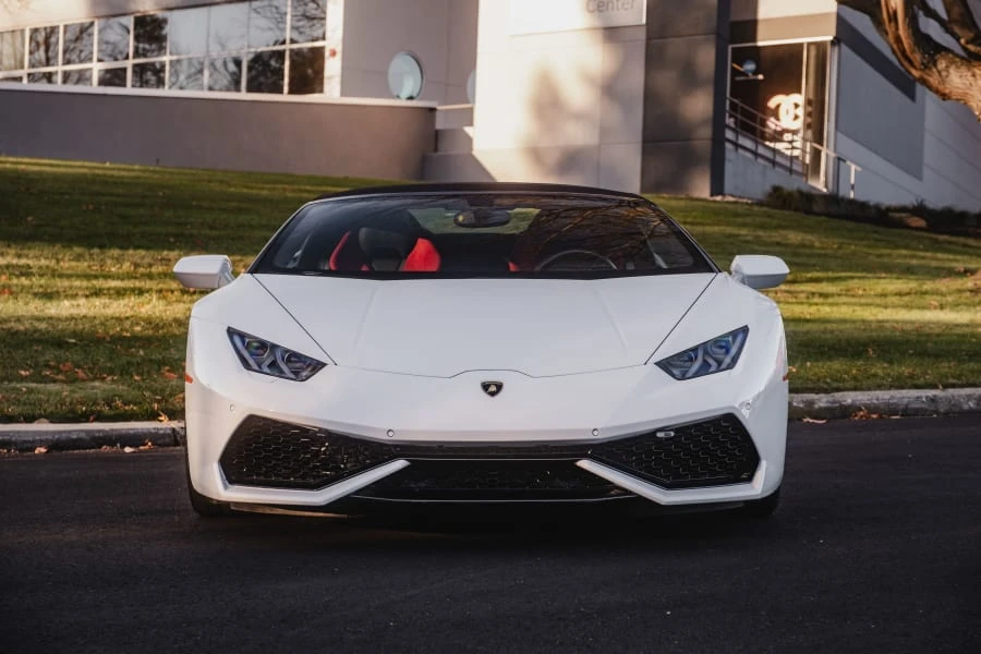 2016 Lamborghini Huracan LP610-4 - Image 8 of 31