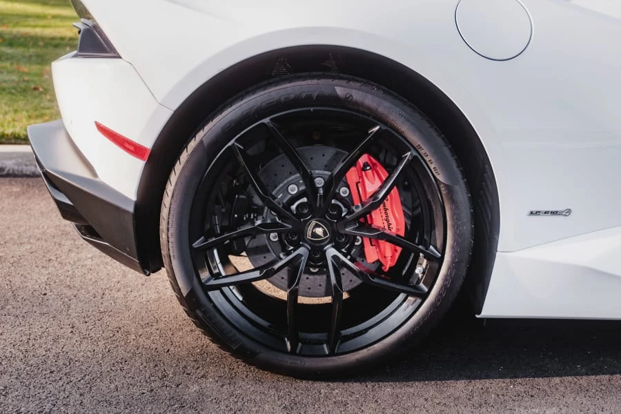 2016 Lamborghini Huracan LP610-4 - Image 27 of 31