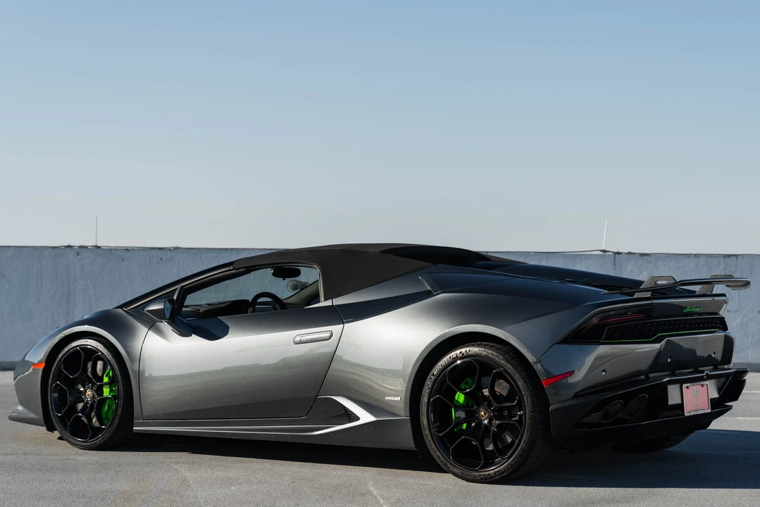 2016 Lamborghini Huracan LP610-4 - Image 12 of 31