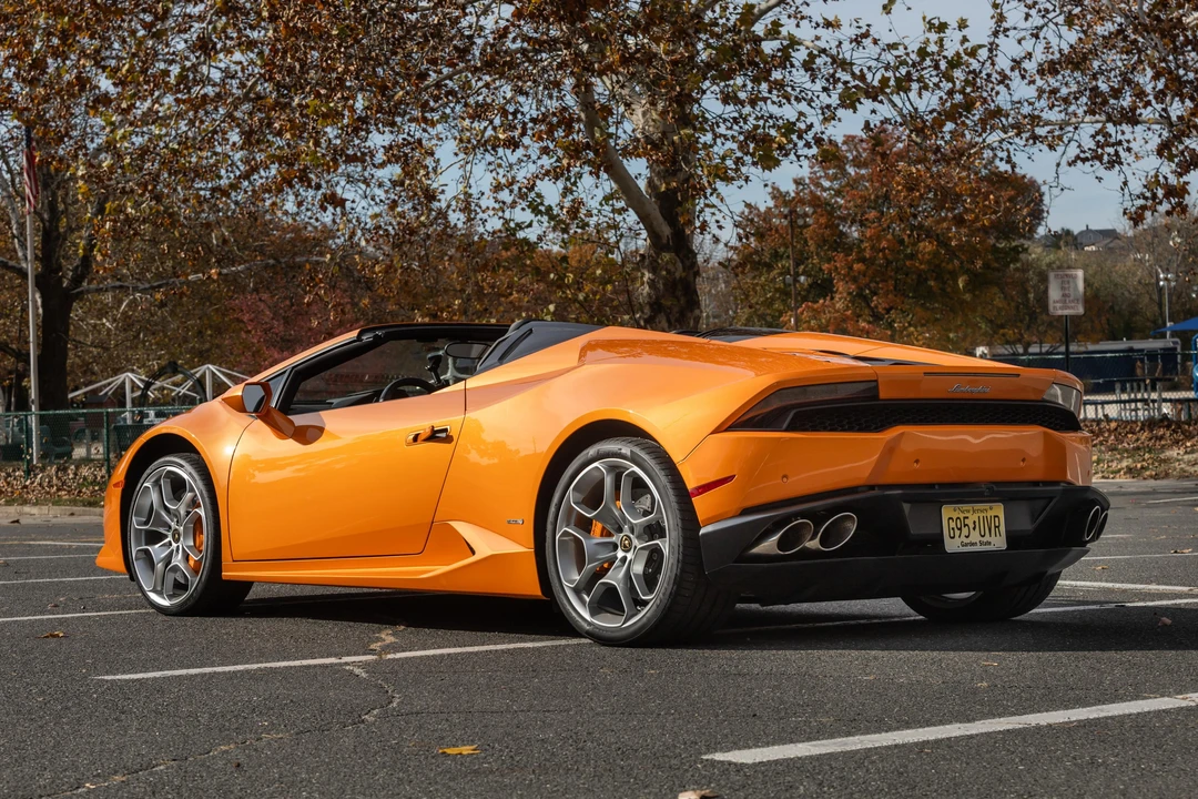 2016 Lamborghini Huracan LP610-4 - Image 10 of 31