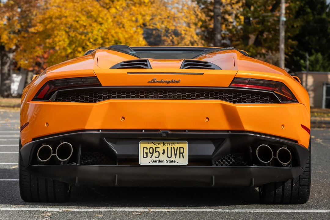 2016 Lamborghini Huracan LP610-4 - Image 5 of 31